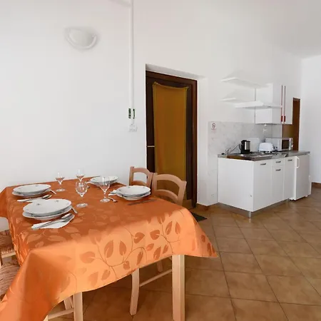 Apartman Albina Valiza