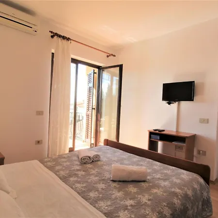 Albina Valiza Apartament