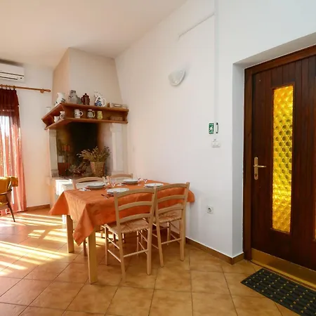 Albina Valiza Apartament *