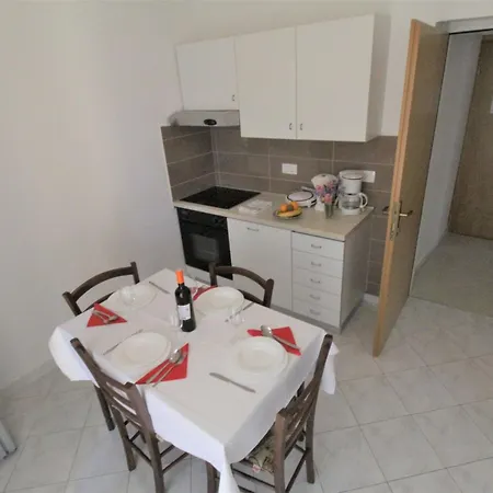Albina Valiza Apartament